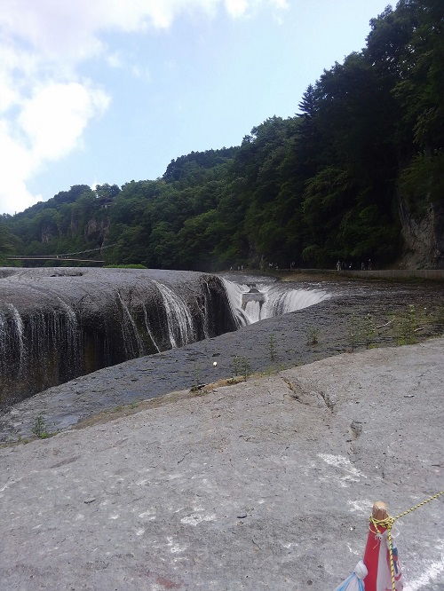 吹き割れの滝２.jpg