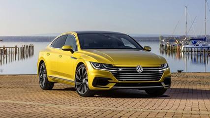 Arteon R-Line 2019.jpg